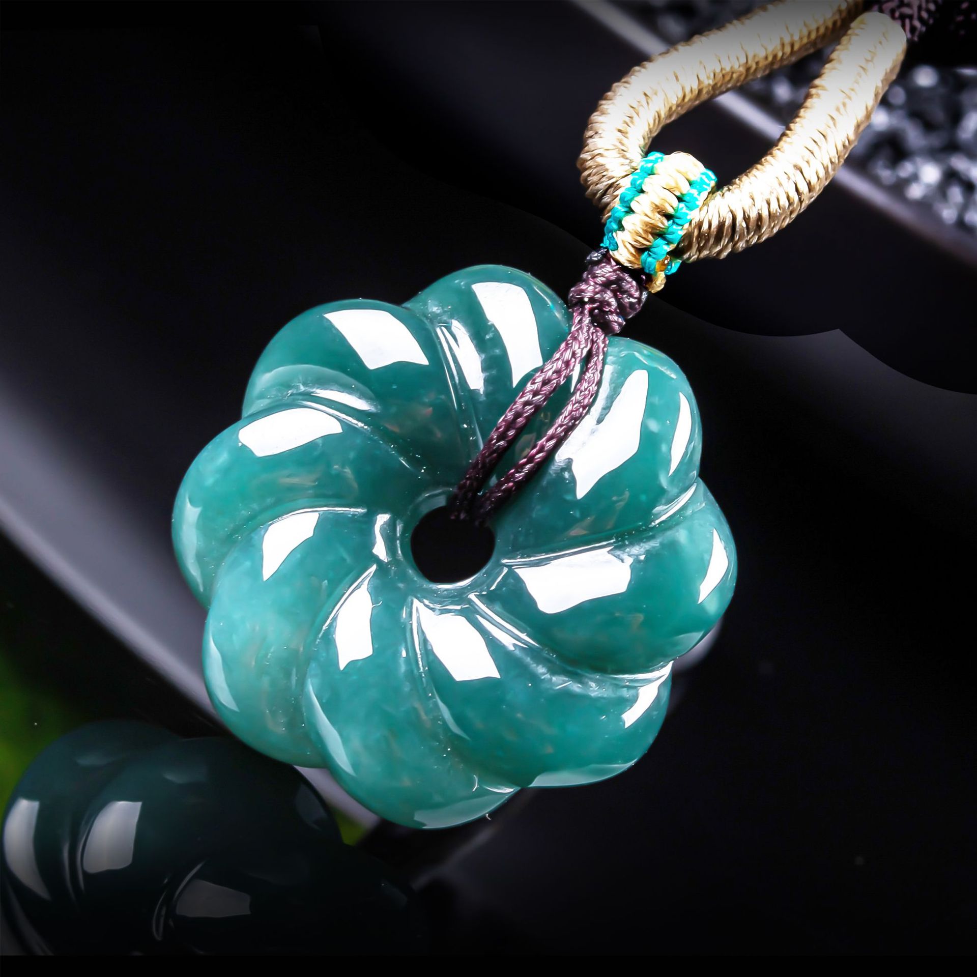 Women Accessories Gift - Natürlicher burmesischer Jadeit-Blumenanhänger Halskette Accessoires Edelstein-Talismane