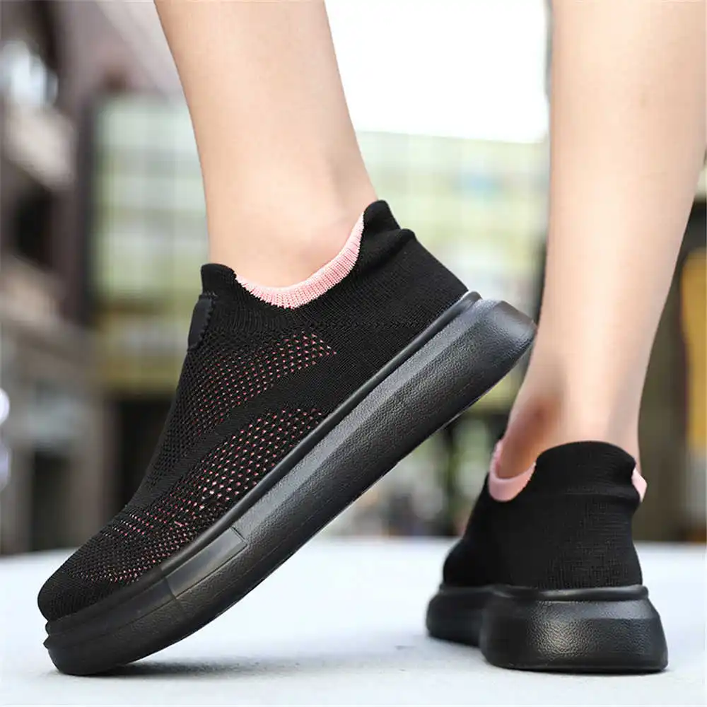 Women Accessories Brand Name Ideas - Plattform Strümpfe braune Schuhe für Frau