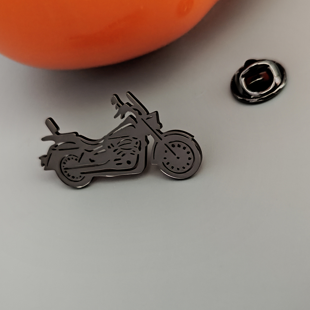 Vergoldeter Edelstahl-Hohlmoto – Brooch Pin Gold Bewertung und Preis